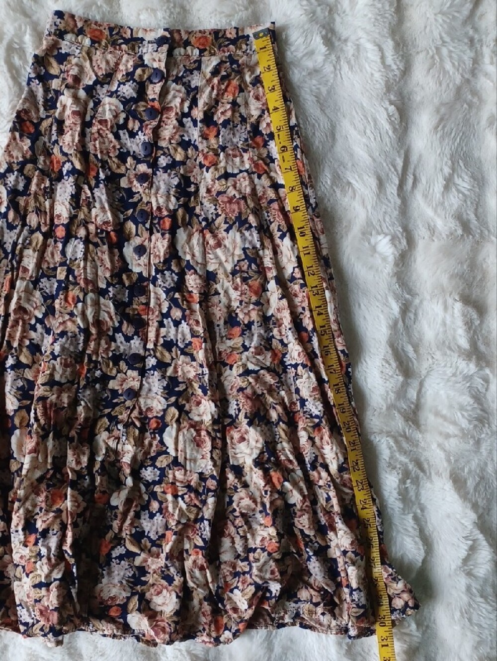 ๐ 3/$15 ๐ Express Floral Pleated Maxi Skirt - Picture 9 of 12